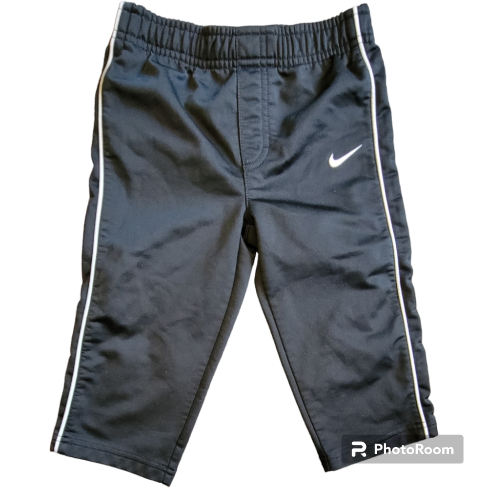 Nike track pants black/white Size 18 months